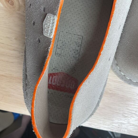 On Foot Taupe Perforated Suede Slip On Barefoot Sneakers Women Size 40/8.5 Spain - Picture 4 of 12